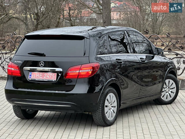 Черный Мерседес Б-класс, объемом двигателя 0 л и пробегом 72 тыс. км за 10550 $, фото 29 на Automoto.ua