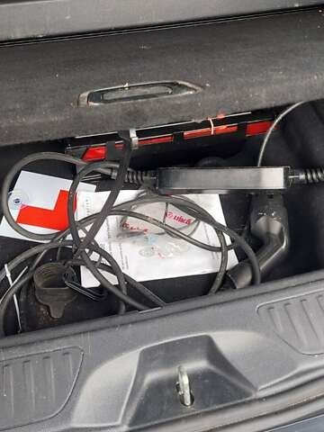 Черный Мерседес Б-класс, объемом двигателя 0 л и пробегом 122 тыс. км за 12291 $, фото 6 на Automoto.ua