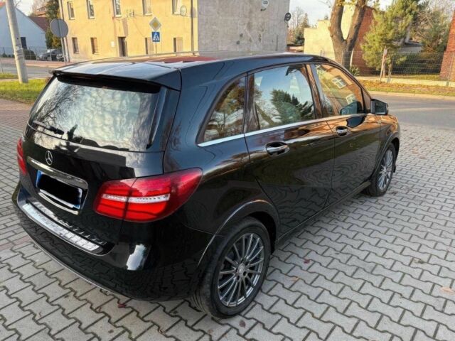 Черный Мерседес Б-класс, объемом двигателя 0 л и пробегом 132 тыс. км за 7500 $, фото 6 на Automoto.ua