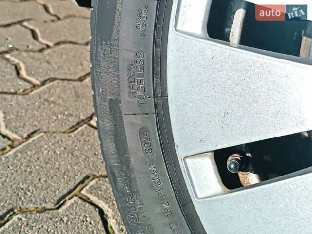 Чорний Мерседес Б-клас, об'ємом двигуна 0 л та пробігом 76 тис. км за 9999 $, фото 24 на Automoto.ua