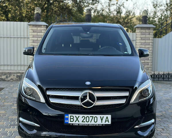 Черный Мерседес Б-класс, объемом двигателя 0 л и пробегом 90 тыс. км за 10900 $, фото 1 на Automoto.ua