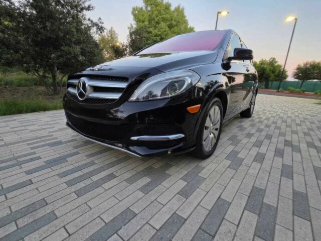 Черный Мерседес Б-класс, объемом двигателя 0 л и пробегом 76 тыс. км за 9800 $, фото 2 на Automoto.ua