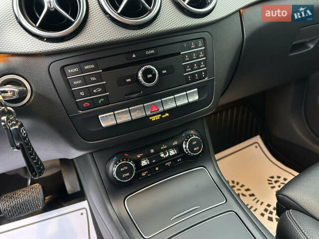 Черный Мерседес Б-класс, объемом двигателя 0 л и пробегом 72 тыс. км за 10550 $, фото 45 на Automoto.ua