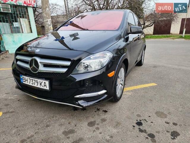 Чорний Мерседес Б-клас, об'ємом двигуна 0 л та пробігом 80 тис. км за 10200 $, фото 2 на Automoto.ua