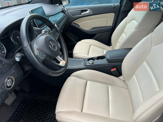 Мерседес Б-класс 2016 в Львове на Automoto.ua Черный Мерседес Б-класс, объемом двигателя 0 л и пробегом 76 тыс. км за 10800 $, фото 20 на Automoto.ua