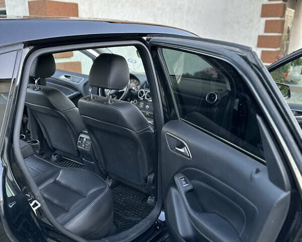 Черный Мерседес Б-класс, объемом двигателя 0 л и пробегом 90 тыс. км за 10900 $, фото 12 на Automoto.ua