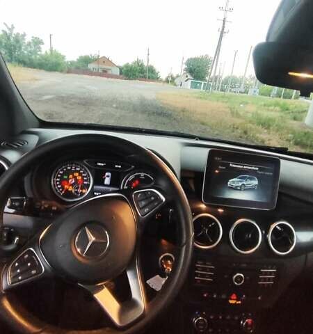 Чорний Мерседес Б-клас, об'ємом двигуна 0 л та пробігом 130 тис. км за 10950 $, фото 27 на Automoto.ua
