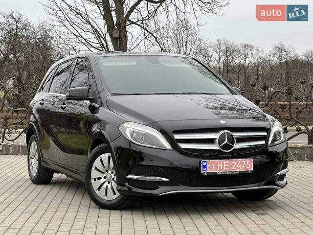 Черный Мерседес Б-класс, объемом двигателя 0 л и пробегом 72 тыс. км за 10550 $, фото 6 на Automoto.ua