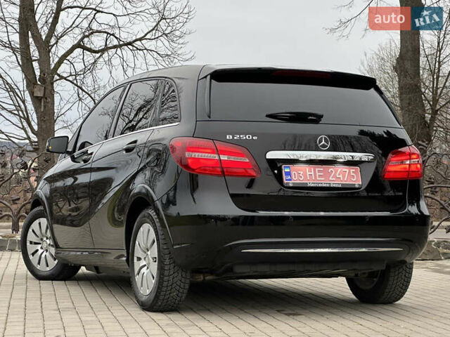 Черный Мерседес Б-класс, объемом двигателя 0 л и пробегом 73 тыс. км за 10550 $, фото 15 на Automoto.ua