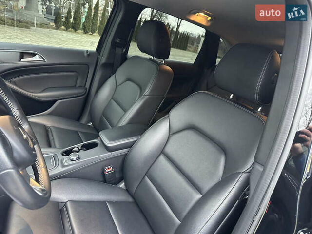 Черный Мерседес Б-класс, объемом двигателя 0 л и пробегом 73 тыс. км за 10550 $, фото 43 на Automoto.ua