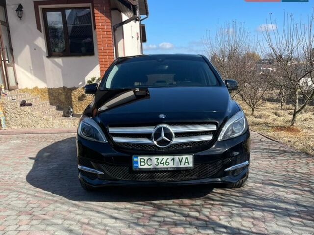 Чорний Мерседес Б-клас, об'ємом двигуна 0 л та пробігом 114 тис. км за 9500 $, фото 3 на Automoto.ua