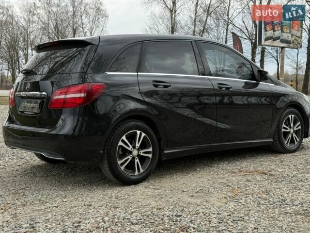 Чорний Мерседес Б-клас, об'ємом двигуна 1.46 л та пробігом 215 тис. км за 15200 $, фото 4 на Automoto.ua