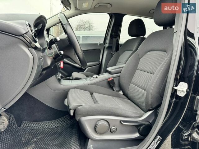 Чорний Мерседес Б-клас, об'ємом двигуна 0 л та пробігом 103 тис. км за 9600 $, фото 34 на Automoto.ua