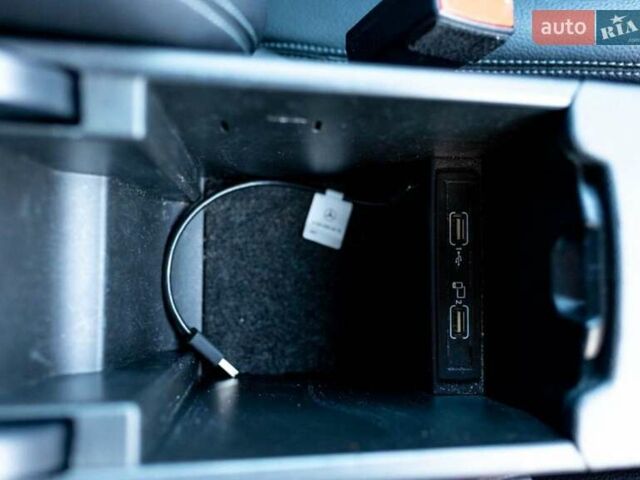 Чорний Мерседес Б-клас, об'ємом двигуна 0 л та пробігом 75 тис. км за 11000 $, фото 52 на Automoto.ua