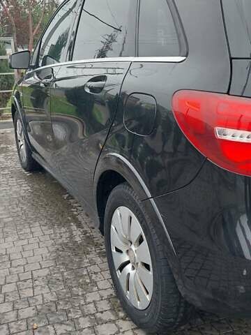 Черный Мерседес Б-класс, объемом двигателя 0 л и пробегом 122 тыс. км за 12291 $, фото 15 на Automoto.ua