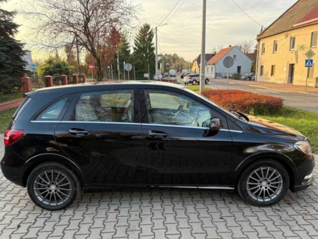 Черный Мерседес Б-класс, объемом двигателя 0 л и пробегом 132 тыс. км за 7500 $, фото 7 на Automoto.ua