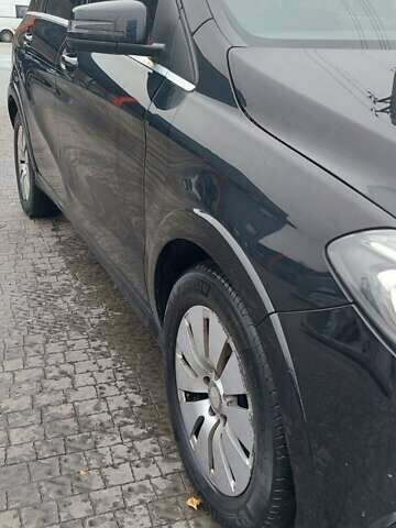 Черный Мерседес Б-класс, объемом двигателя 0 л и пробегом 122 тыс. км за 12291 $, фото 21 на Automoto.ua