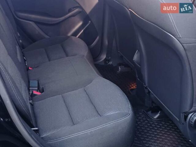 Чорний Мерседес Б-клас, об'ємом двигуна 0 л та пробігом 76 тис. км за 9999 $, фото 48 на Automoto.ua