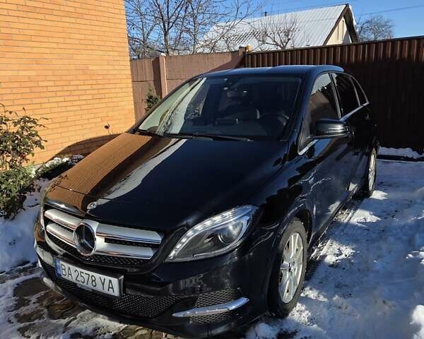 Чорний Мерседес Б-клас, об'ємом двигуна 0 л та пробігом 109 тис. км за 10900 $, фото 2 на Automoto.ua