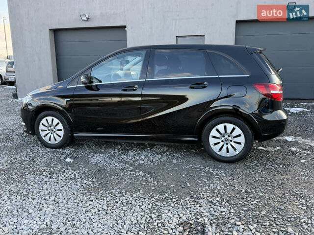 Чорний Мерседес Б-клас, об'ємом двигуна 0 л та пробігом 90 тис. км за 9250 $, фото 3 на Automoto.ua