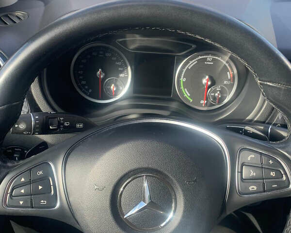 Чорний Мерседес Б-клас, об'ємом двигуна 0 л та пробігом 69 тис. км за 10900 $, фото 8 на Automoto.ua