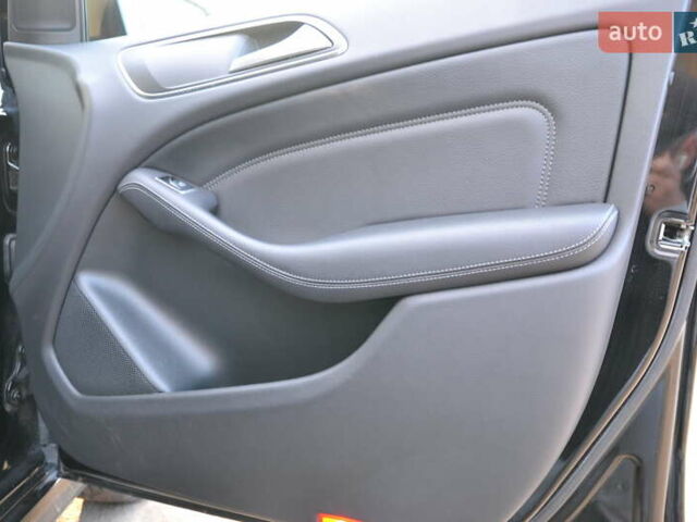 Чорний Мерседес Б-клас, об'ємом двигуна 0 л та пробігом 73 тис. км за 11500 $, фото 26 на Automoto.ua