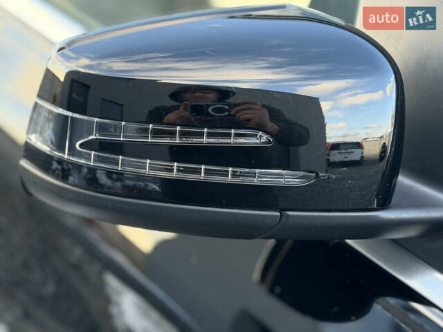 Чорний Мерседес Б-клас, об'ємом двигуна 0 л та пробігом 90 тис. км за 9250 $, фото 35 на Automoto.ua