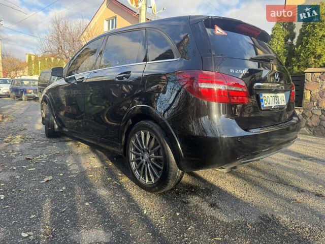 Черный Мерседес Б-класс, объемом двигателя 0 л и пробегом 137 тыс. км за 10350 $, фото 18 на Automoto.ua