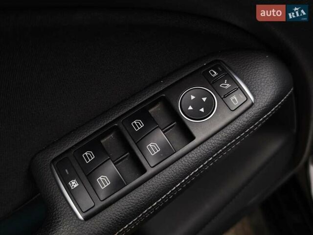 Чорний Мерседес Б-клас, об'ємом двигуна 0 л та пробігом 76 тис. км за 11790 $, фото 20 на Automoto.ua