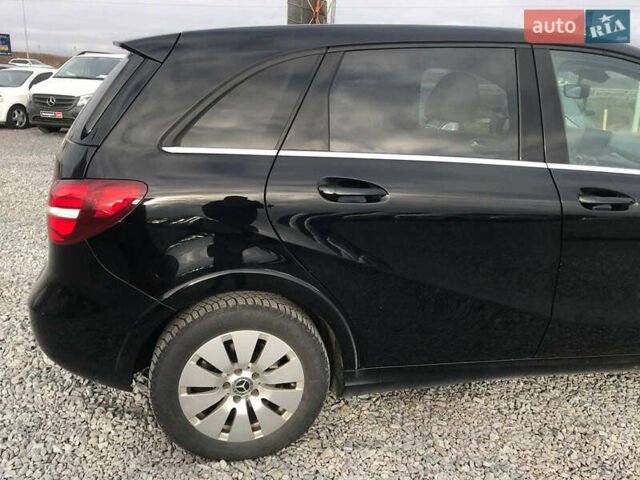 Чорний Мерседес Б-клас, об'ємом двигуна 0 л та пробігом 118 тис. км за 12490 $, фото 16 на Automoto.ua