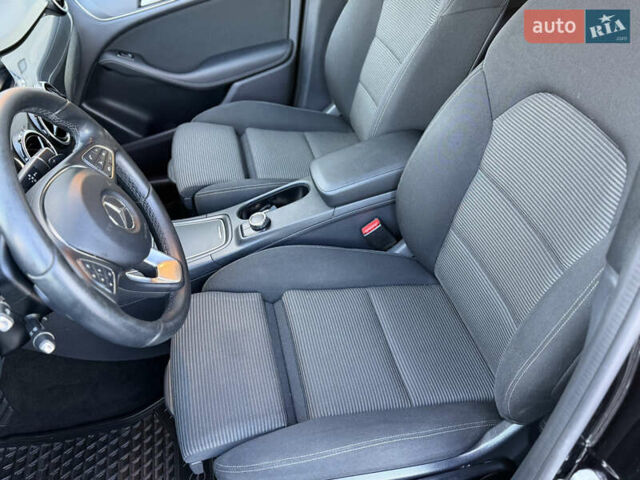 Чорний Мерседес Б-клас, об'ємом двигуна 0 л та пробігом 90 тис. км за 9250 $, фото 8 на Automoto.ua