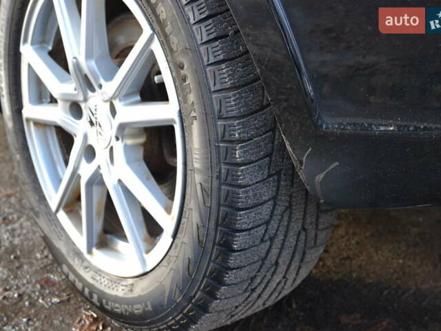 Чорний Мерседес Б-клас, об'ємом двигуна 0 л та пробігом 73 тис. км за 11500 $, фото 12 на Automoto.ua