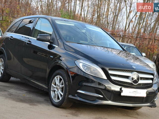 Чорний Мерседес Б-клас, об'ємом двигуна 0 л та пробігом 73 тис. км за 11500 $, фото 4 на Automoto.ua