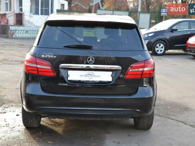 Чорний Мерседес Б-клас, об'ємом двигуна 0 л та пробігом 73 тис. км за 11500 $, фото 8 на Automoto.ua