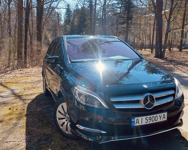 Чорний Мерседес Б-клас, об'ємом двигуна 0 л та пробігом 64 тис. км за 11700 $, фото 2 на Automoto.ua