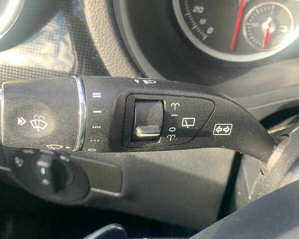 Чорний Мерседес Б-клас, об'ємом двигуна 0 л та пробігом 69 тис. км за 10900 $, фото 10 на Automoto.ua