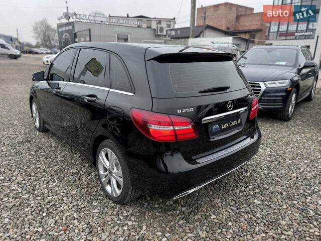 Черный Мерседес Б-класс, объемом двигателя 1.99 л и пробегом 125 тыс. км за 17500 $, фото 7 на Automoto.ua