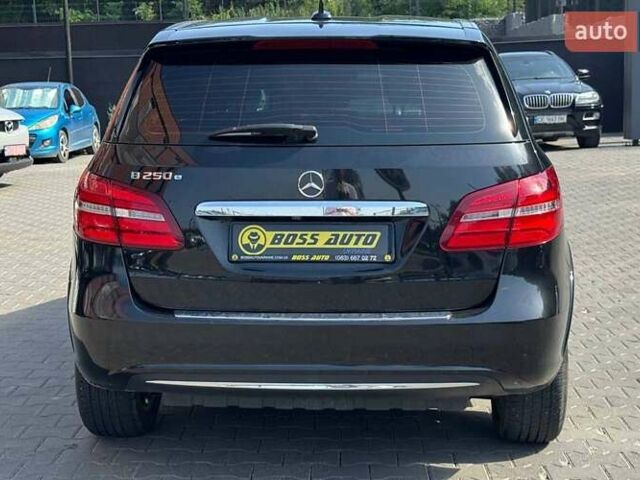 Чорний Мерседес Б-клас, об'ємом двигуна 0 л та пробігом 67 тис. км за 11700 $, фото 4 на Automoto.ua