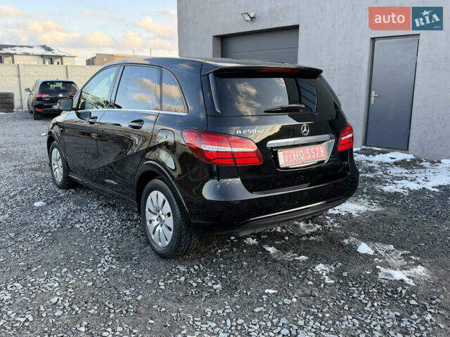 Чорний Мерседес Б-клас, об'ємом двигуна 0 л та пробігом 90 тис. км за 9250 $, фото 2 на Automoto.ua