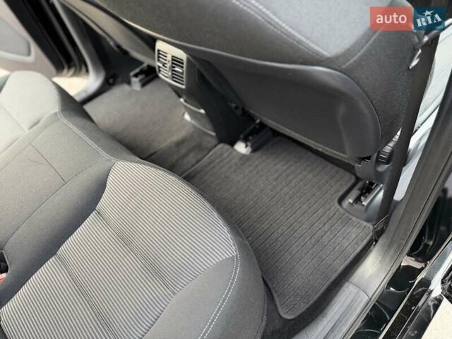 Чорний Мерседес Б-клас, об'ємом двигуна 0 л та пробігом 95 тис. км за 9950 $, фото 19 на Automoto.ua