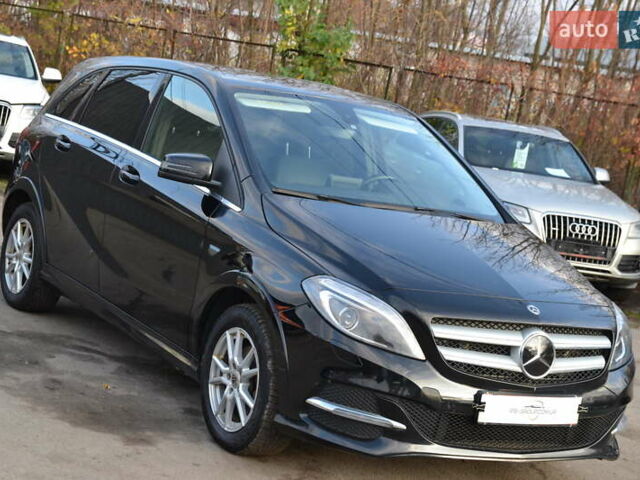 Чорний Мерседес Б-клас, об'ємом двигуна 0 л та пробігом 73 тис. км за 11500 $, фото 3 на Automoto.ua