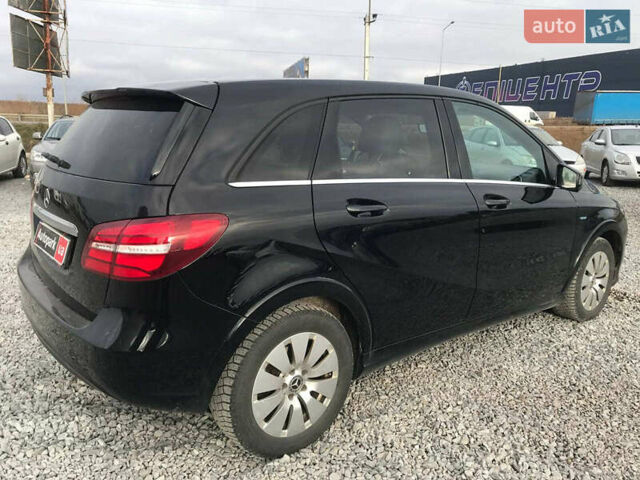 Чорний Мерседес Б-клас, об'ємом двигуна 0 л та пробігом 118 тис. км за 12490 $, фото 4 на Automoto.ua