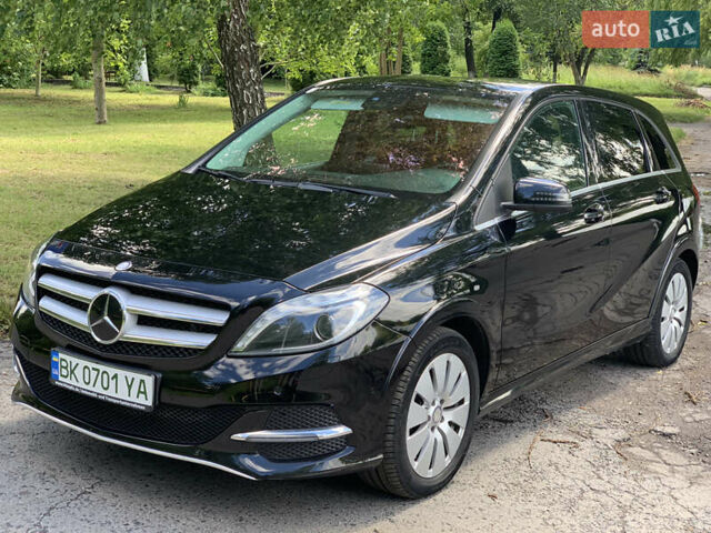 Чорний Мерседес Б-клас, об'ємом двигуна 0 л та пробігом 98 тис. км за 13200 $, фото 1 на Automoto.ua