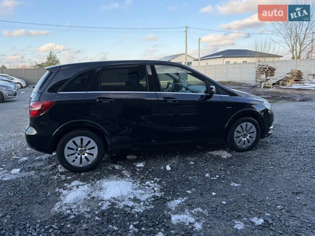 Чорний Мерседес Б-клас, об'ємом двигуна 0 л та пробігом 90 тис. км за 9250 $, фото 7 на Automoto.ua