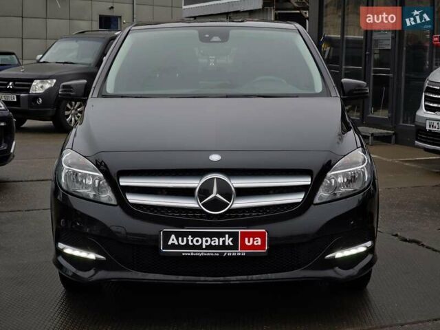 Чорний Мерседес Б-клас, об'ємом двигуна 0 л та пробігом 76 тис. км за 11790 $, фото 1 на Automoto.ua