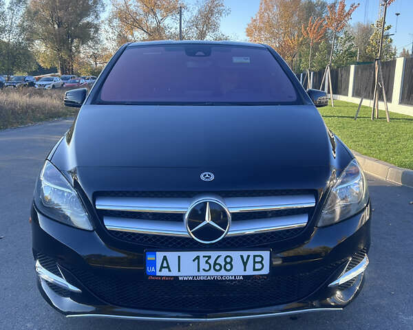 Черный Мерседес Б-класс, объемом двигателя 0 л и пробегом 33 тыс. км за 13500 $, фото 15 на Automoto.ua