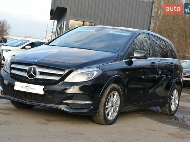 Чорний Мерседес Б-клас, об'ємом двигуна 0 л та пробігом 73 тис. км за 11500 $, фото 1 на Automoto.ua