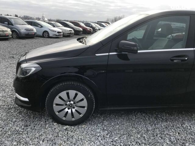 Черный Мерседес Б-класс, объемом двигателя 0 л и пробегом 118 тыс. км за 12490 $, фото 21 на Automoto.ua