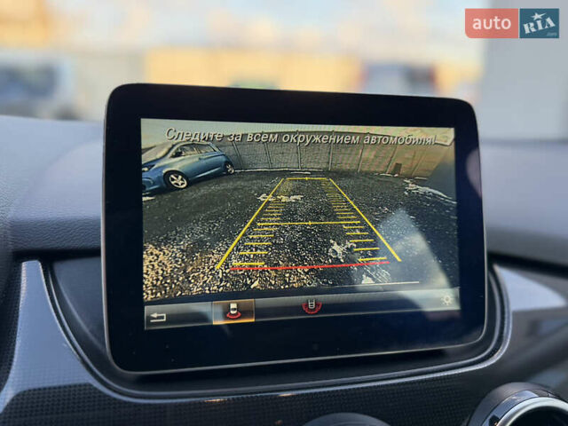 Чорний Мерседес Б-клас, об'ємом двигуна 0 л та пробігом 90 тис. км за 9250 $, фото 17 на Automoto.ua