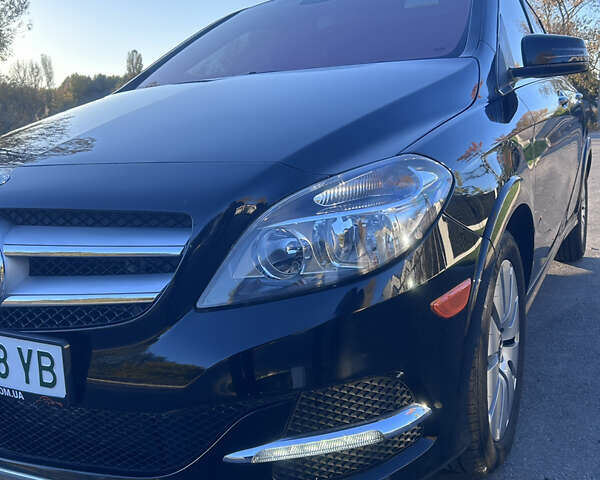 Черный Мерседес Б-класс, объемом двигателя 0 л и пробегом 33 тыс. км за 13500 $, фото 8 на Automoto.ua